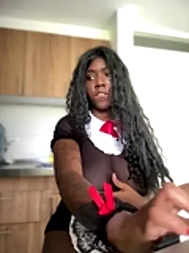 Alexia 24 online show from 10/30/25, 07:22