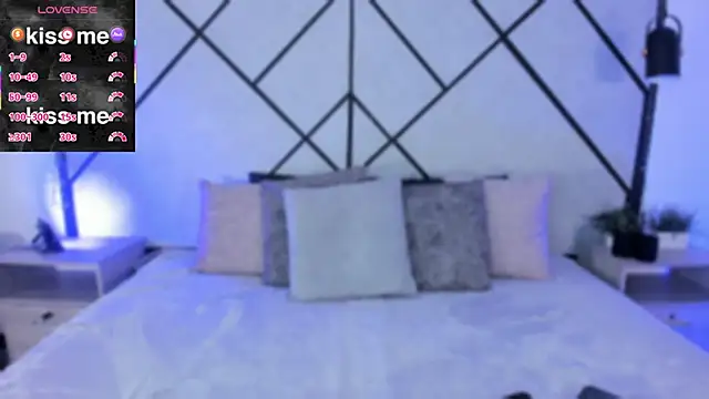 revenmiller  online show from 12/03/25, 07:35