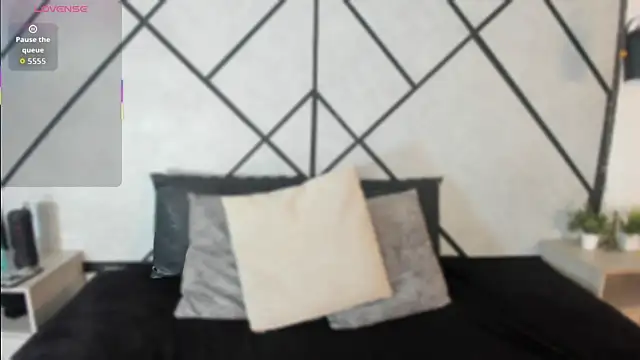 revenmiller  online show from 11/21/25, 07:57