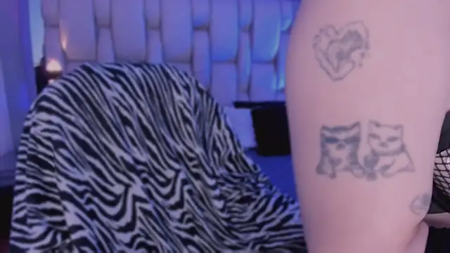 Snapshot of revenmiller_ chatting on 02/11/26, 07:25 revenmiller online show from 02/11/26, 07:25