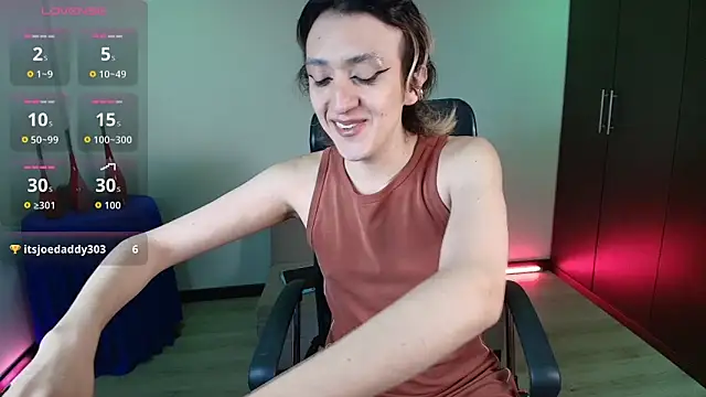 Axel-xoxo online show from 11/08/25, 04:38