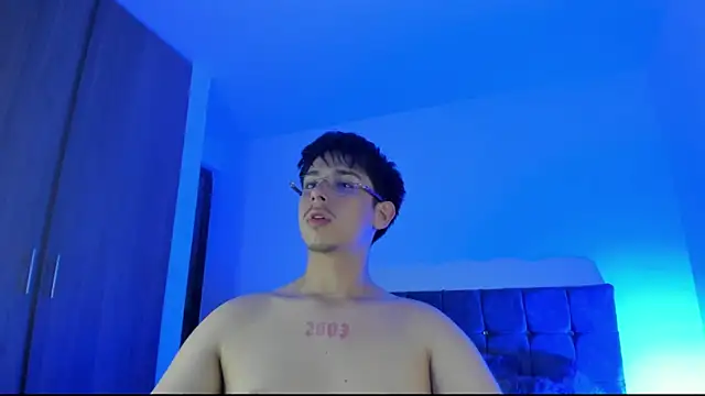 Maximo Miller online show from 09/30/25, 04:29