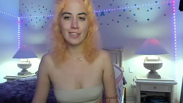 Snapshot of aalokitaa chatting on 09/17/25, 06:37 aalokitaa online show from 09/17/25, 06:37