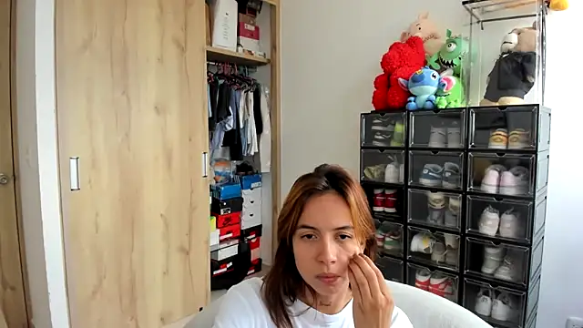 double trouble  online show from 02/17/25, 05:34