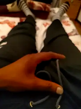 Snapshot of kulliguy chatting on 09/19/25, 08:13 kulliguy online show from 09/19/25, 08:13