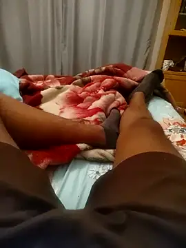 Snapshot of kulliguy chatting on 10/11/25, 05:47 kulliguy online show from 10/11/25, 05:47