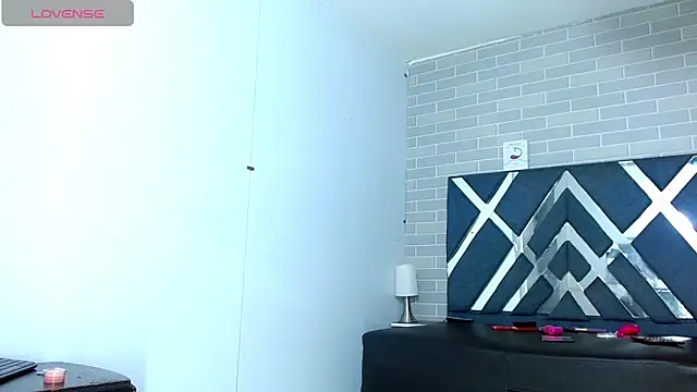 Raven Doll19 online show from 10/16/25, 04:32
