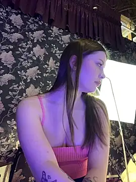 Snapshot of Dari_Toy_ chatting on 09/09/25, 01:38 Dari Toy online show from 09/09/25, 01:38