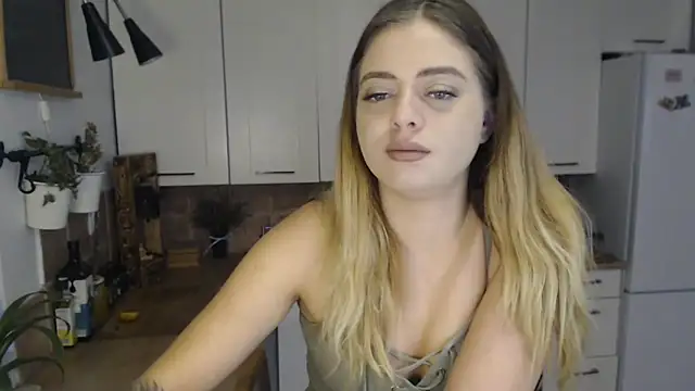 BuffyxLUST online show from 11/11/25, 10:32