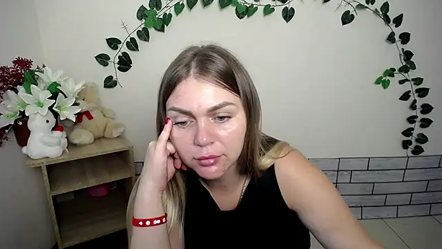 Snapshot of Magic_Katarina_ chatting on 09/10/25, 06:34 Magic Katarina online show from 09/10/25, 06:34