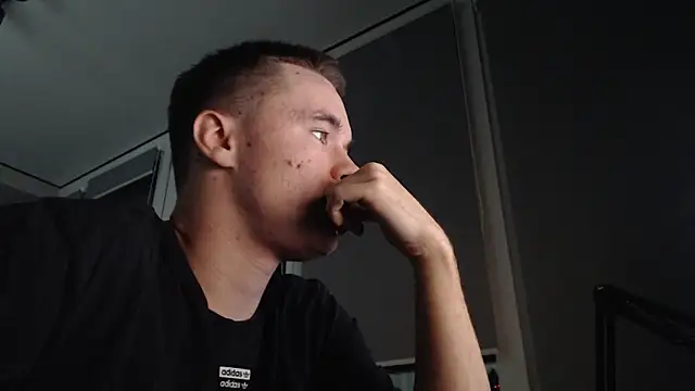 FreddyBredi online show from 10/30/25, 02:47