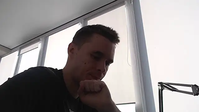 FreddyBredi online show from 10/22/25, 08:47