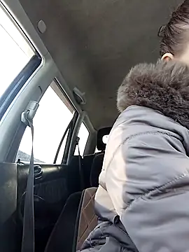 YOURLIKAA online show from 12/20/25, 05:10