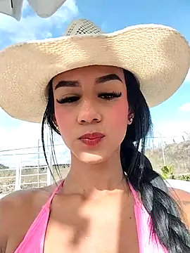 Juliana Xander online show from 12/16/25, 02:10