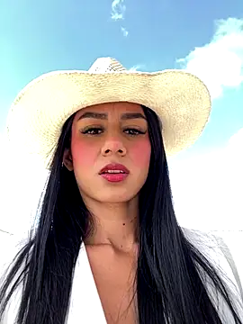 Juliana Xander online show from 12/15/25, 02:23