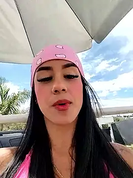 Juliana Xander online show from 10/30/25, 03:09