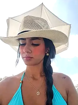 Juliana Xander online show from 11/07/25, 03:05