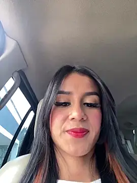 Juliana Xander online show from 11/28/25, 02:28