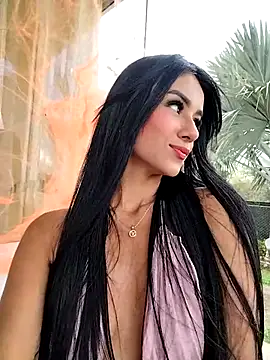 Juliana Xander online show from 10/21/25, 02:38