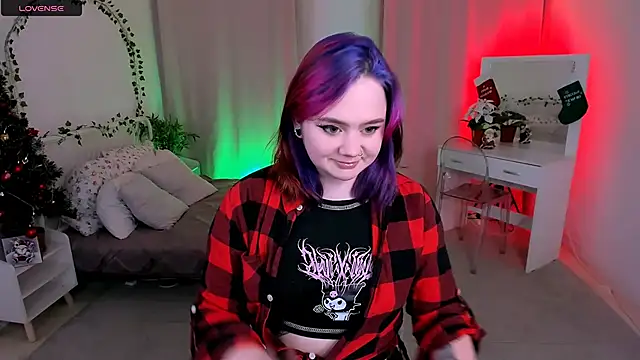 lunaalli online show from 12/16/25, 09:19