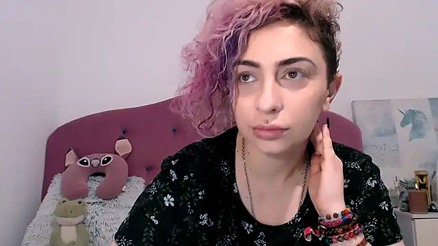 Snapshot of AAARUNY chatting on 11/23/25, 11:31 AAARUNY online show from 11/23/25, 11:31