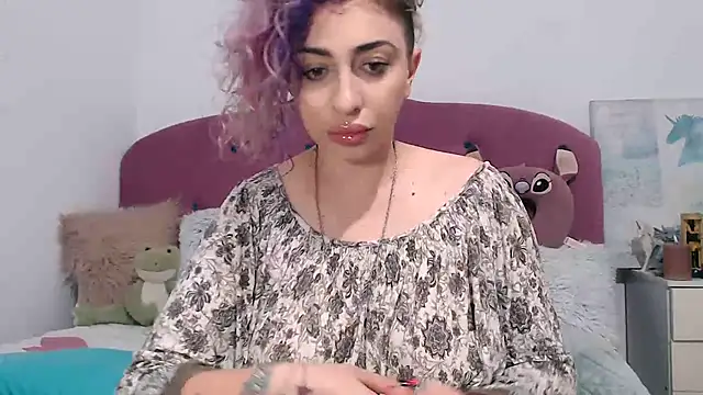 Snapshot of AAARUNY chatting on 11/01/25, 11:26 AAARUNY online show from 11/01/25, 11:26