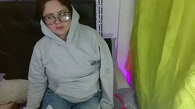 KrystalAdams online show from 10/13/25, 09:44