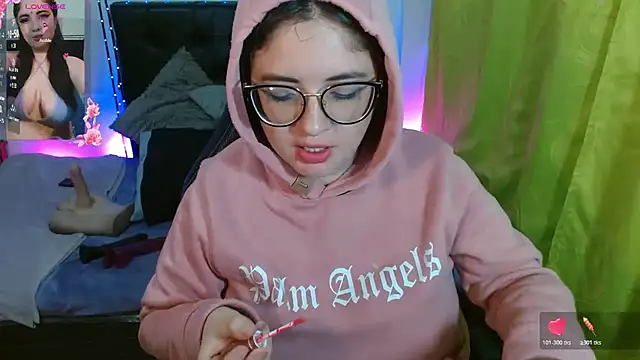 KrystalAdams online show from 11/05/25, 01:03