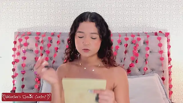 Evaa Lunna  online show from 02/27/26, 09:03