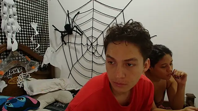 Aria Arthur online show from 10/19/25, 04:43