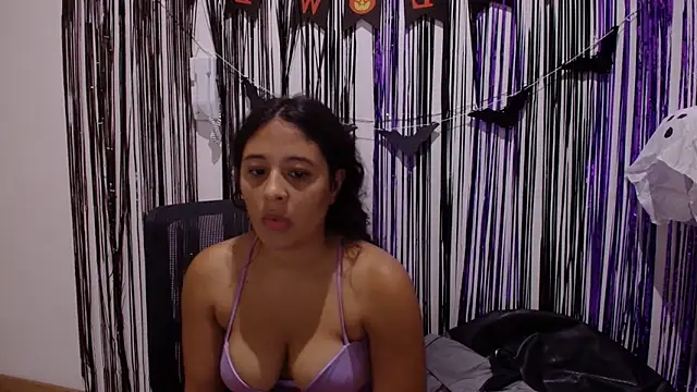 Aria Arthur online show from 10/30/25, 02:10