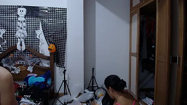 Aria Arthur online show from 11/02/25, 12:54