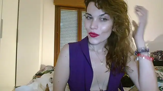 Snapshot of refem9 chatting on 10/12/25, 03:24 refem9 online show from 10/12/25, 03:24