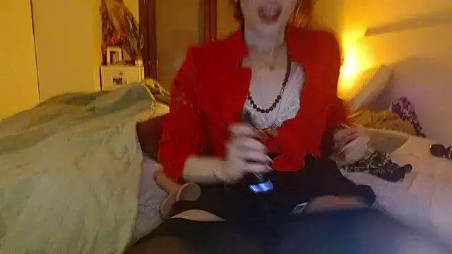 refem9 online show from 11/18/25, 06:11