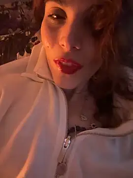 refem9 online show from 10/30/25, 06:16