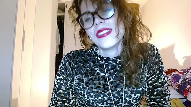 Snapshot of refem9 chatting on 10/13/25, 04:41 refem9 online show from 10/13/25, 04:41