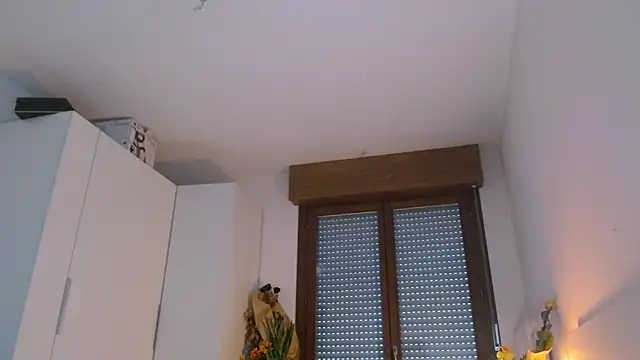 refem9 online show from 11/02/25, 02:33