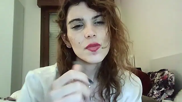 Snapshot of refem9 chatting on 09/09/25, 01:38 refem9 online show from 09/09/25, 01:38