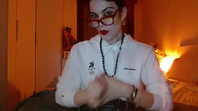 refem9 online show from 12/19/25, 08:22