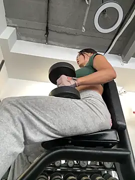 Ninazhang online show from 10/15/25, 02:43