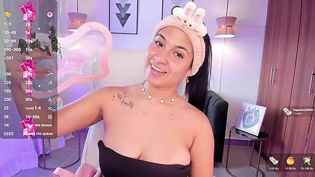 DANDARA THOM online show from 10/26/25, 07:47