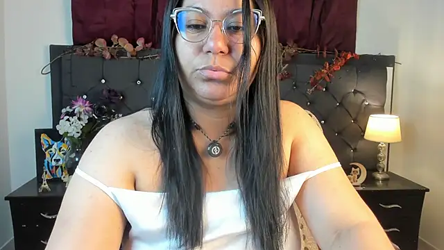 sofia sorceress5 online show from 11/05/25, 12:25