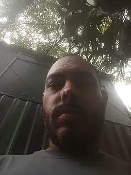 Snapshot of jfgustavo001 chatting on 03/19/26, 03:56 jfgustavo001 online show from 03/19/26, 03:56