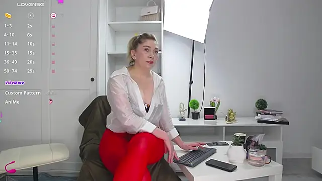 Anna glamlovely online show from 01/17/26, 07:34