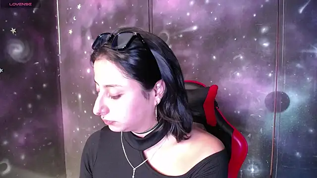 CristaldelLeon s online show from 09/24/25, 08:15