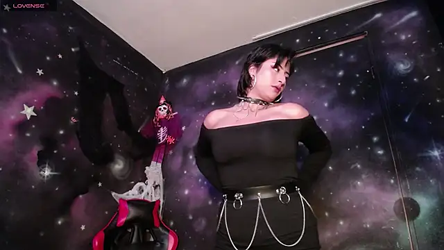 CristaldelLeon s online show from 10/16/25, 07:22