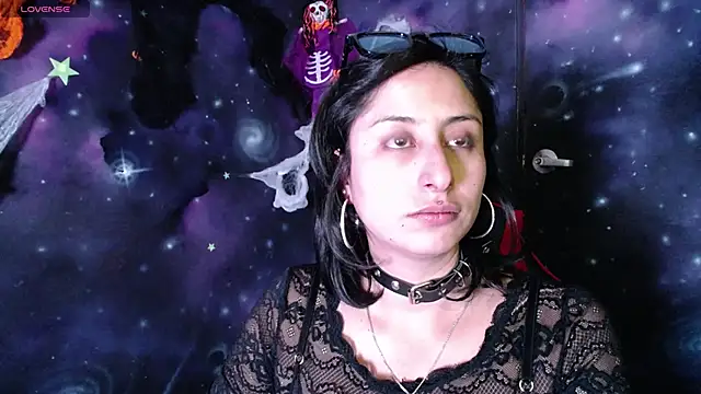 CristaldelLeon s online show from 10/03/25, 07:37