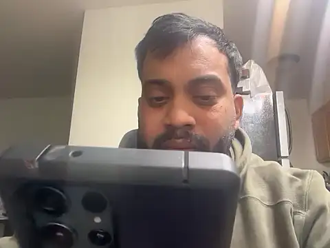 gogone2025 online show from 11/11/25, 01:17