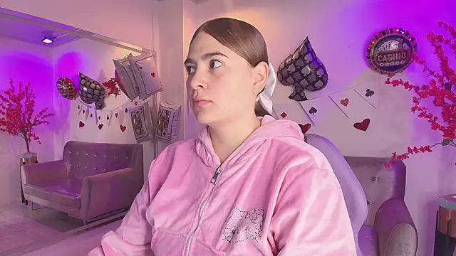 Snapshot of Antonella_wild chatting on 03/01/26, 03:17 Antonella wild online show from 03/01/26, 03:17