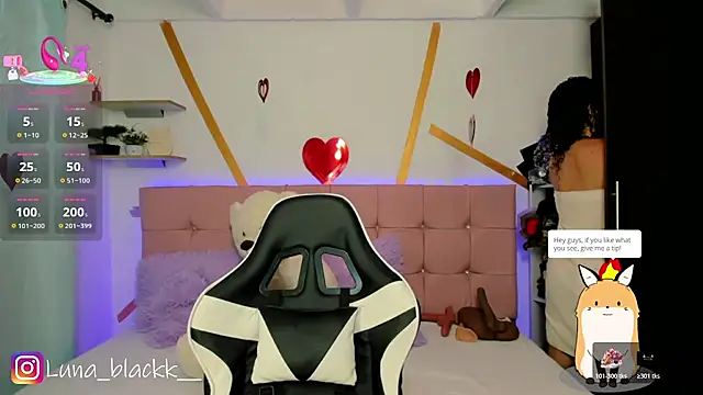 Luna blackk online show from 02/21/26, 09:06